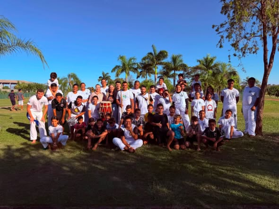 Capoeira promove integração, cultura e esporte no Parque da Saúde em Sud Mennucci