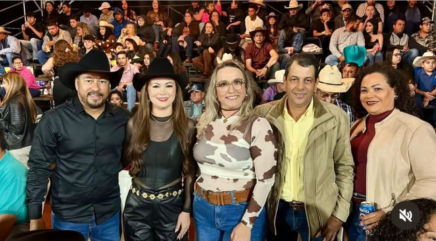 Prefeito Lió Neto parabeniza os organizadores do Rodeio da ACROP 