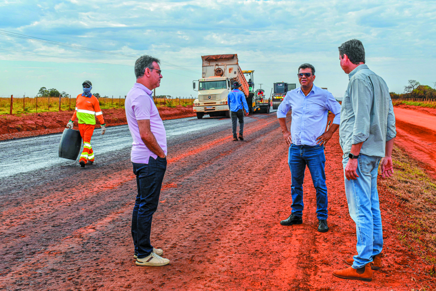 Pavimentação da MS-444 avança e entra na reta final em Selvíria