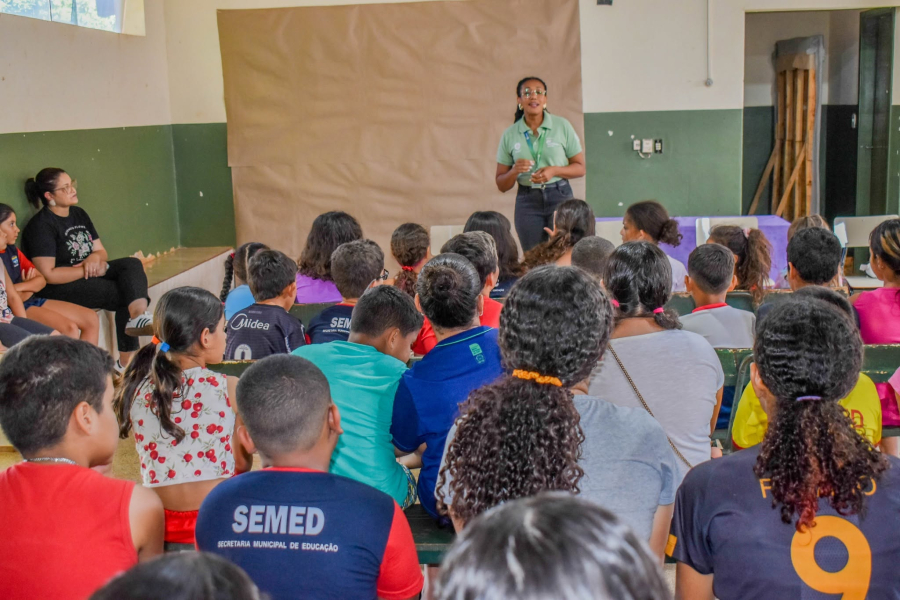 Neoenergia leva “Aula de Energia” ao SCFV em Selvíria